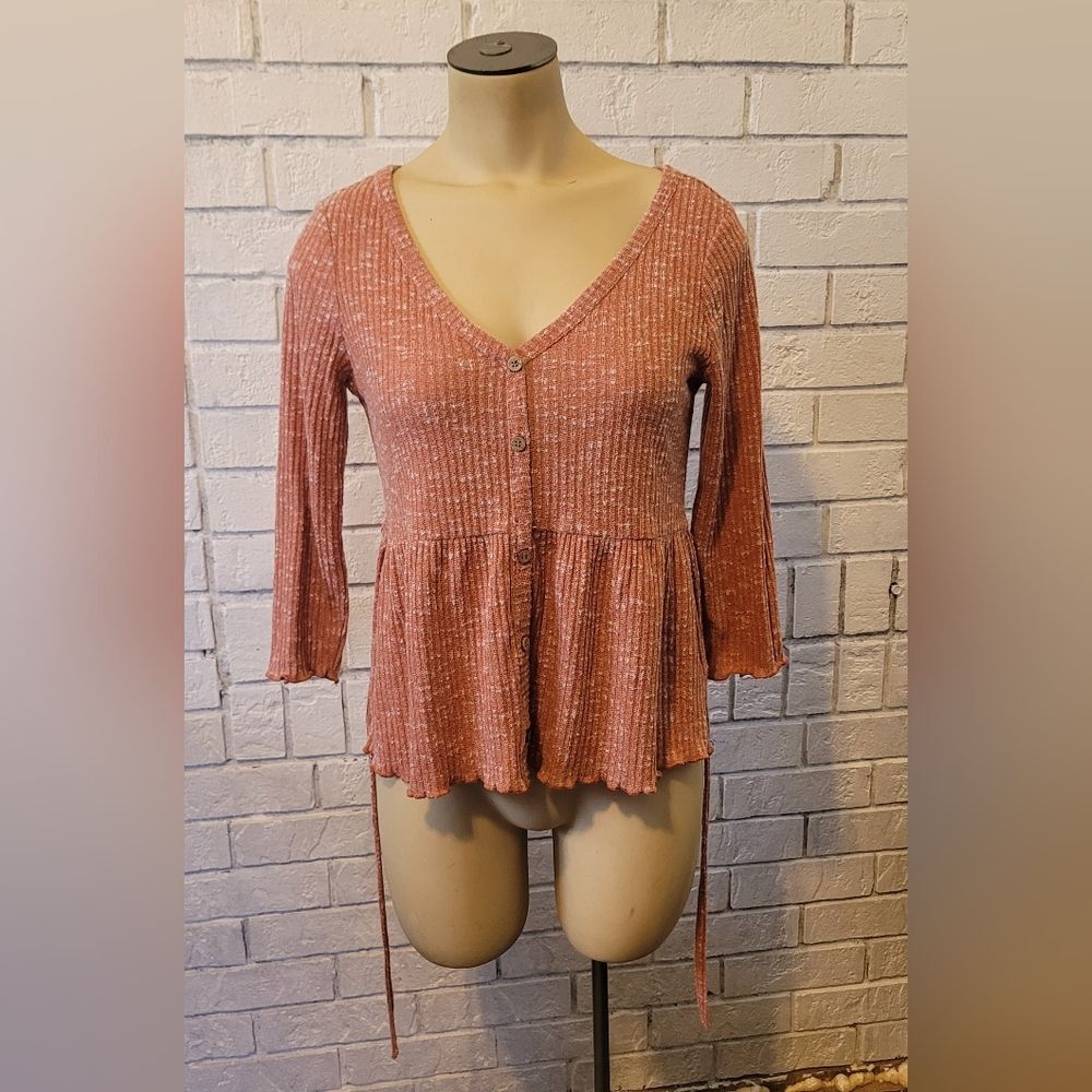 Almost Famous Ribbed Peplum Button-Front Top | Terracotta Rust | Size Medium